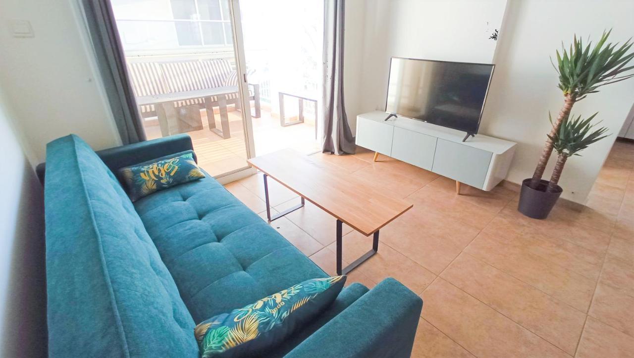 Luxury Private Rooms -Sea View, Netflix, Gym- 5 Min From Beach! - Private Room In Shared Apartment Larnaca Zewnętrze zdjęcie