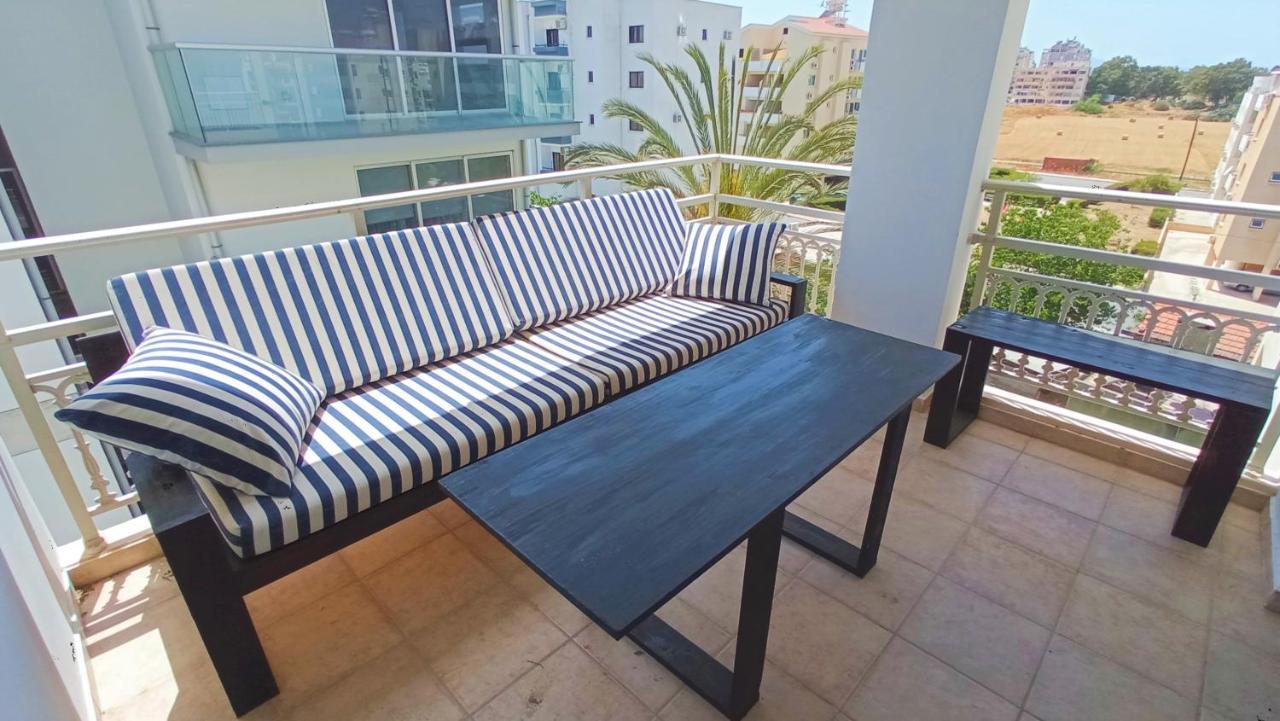 Luxury Private Rooms -Sea View, Netflix, Gym- 5 Min From Beach! - Private Room In Shared Apartment Larnaca Zewnętrze zdjęcie